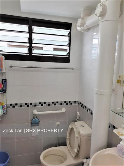 Yishun Avenue 5 thumbnail photo